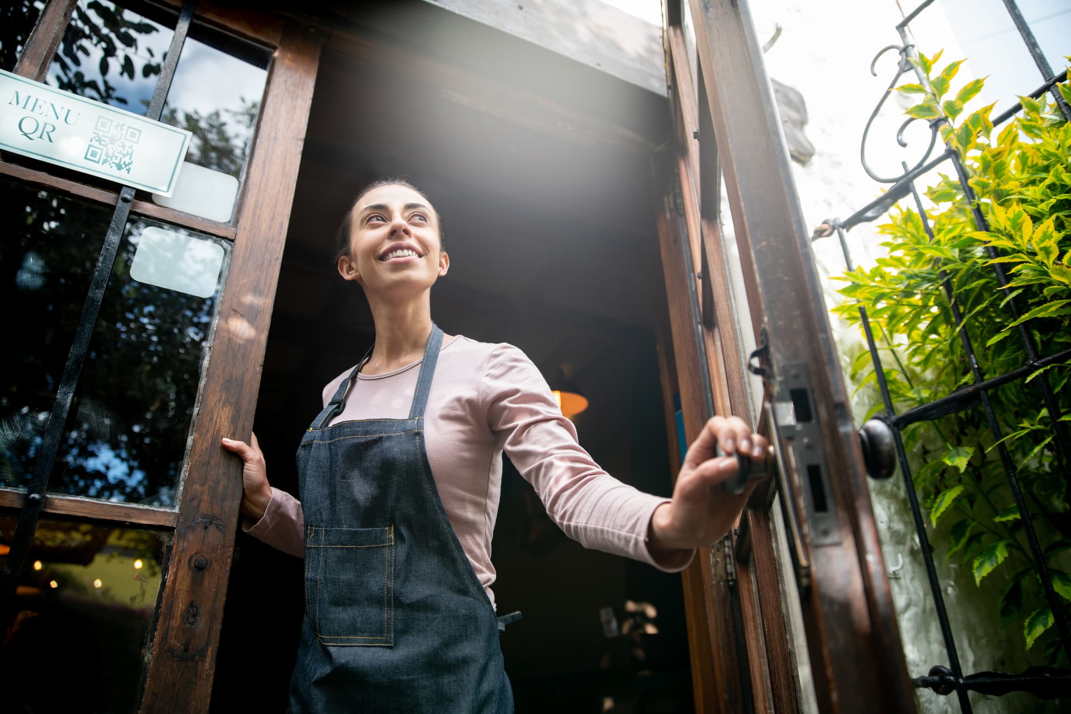 Restaurant Worker Opening for the Day